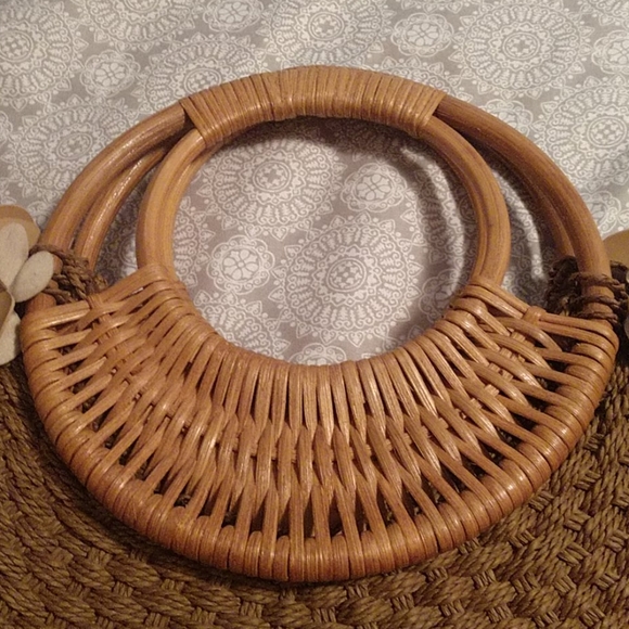 Brown Jute Handbag 👜 w/Round Wooden Handles - Picture 2 of 9